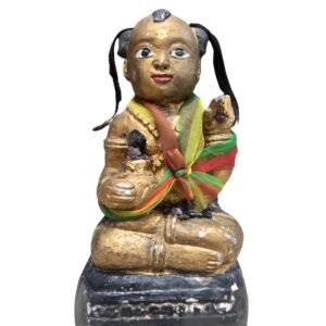 Old Kumanree Mahalap Statue